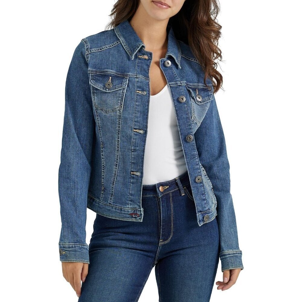 Brand New Women Weathered Cotton Wrangler Denim Jacket Button Front Classic